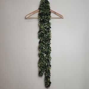 Green Textured Scarf